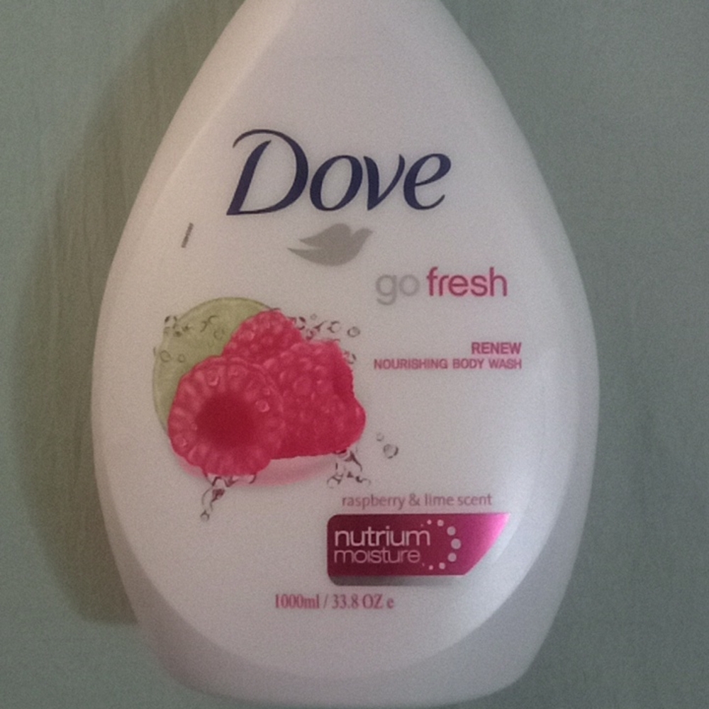 Go Fresh Renew Nourishing Body Wash - Raspberry & Lime